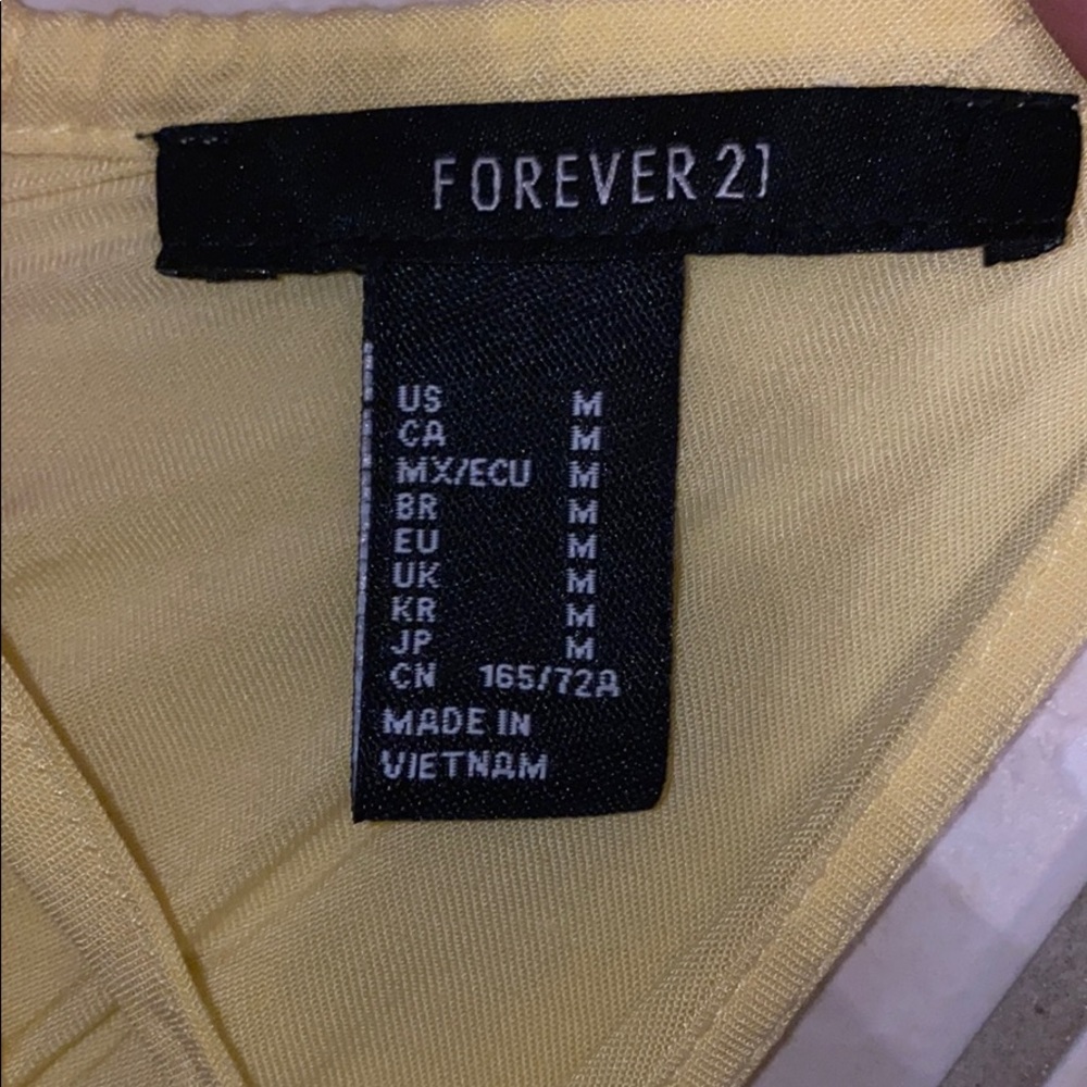 Yellow romper - Picture 2 of 3
